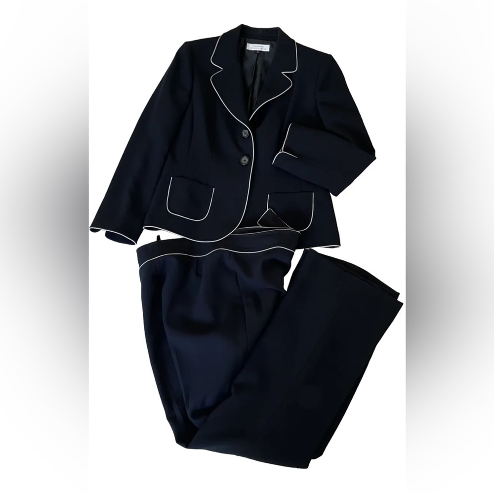 Tahari Arthur S Levine Womens 2 Piece Blazer And Pant Suit Size 14 Navy EUC